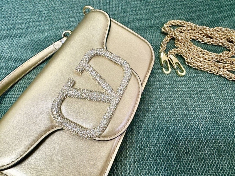 Va1e*ntin0 satchel bag